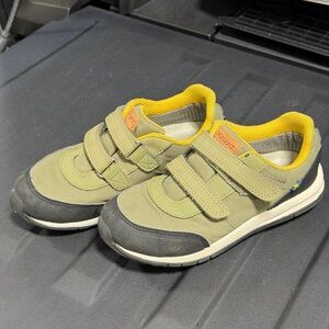 Kavat Kids Sneaker US Size 3 (EU34)